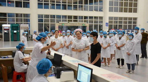 小窗口，暗藏大禮儀——市一醫(yī)院服務(wù)窗口刮起文明禮儀學(xué)習(xí)之風(fēng)